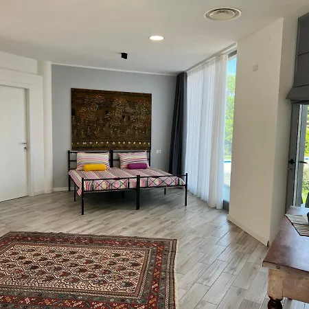 La Del Testa Matta 3* Travedona