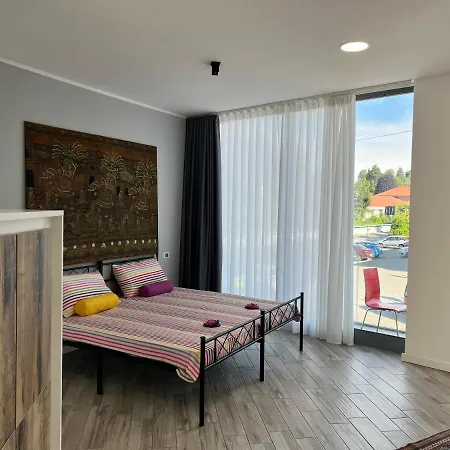 La Del Testa Matta Pensión Travedona